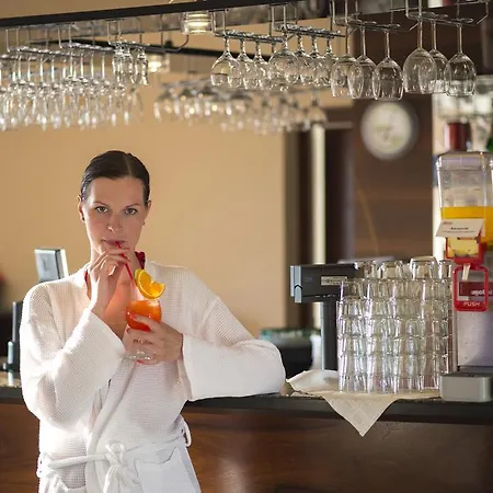 Kehida Family Szálloda Kehidakustány