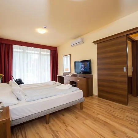 Kehida Family Kehidakustány