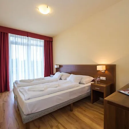 Kehida Family Kehidakustány