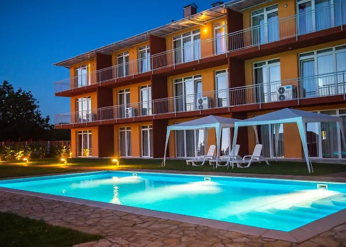 מלון Kehida Family