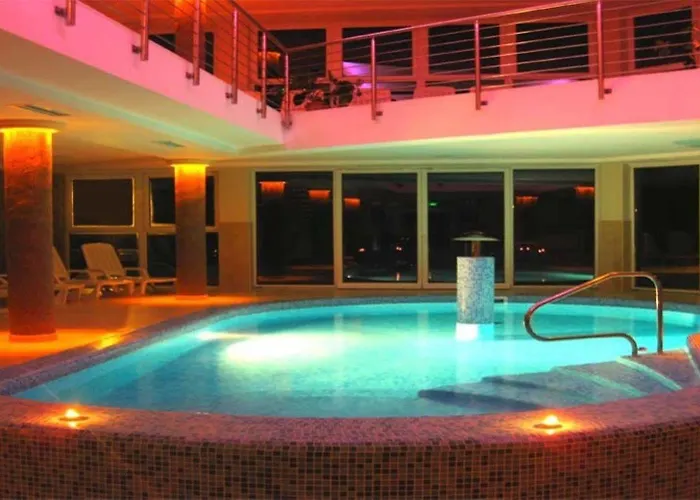 Kehida Family מלון Kehidakustány