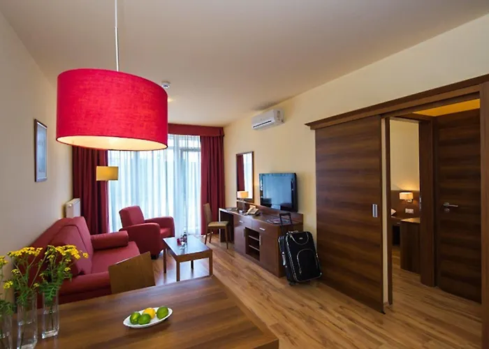 Kehida Family فندق