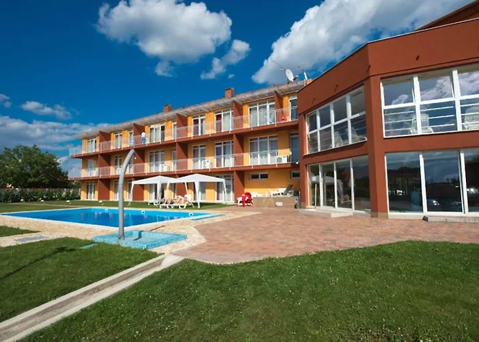 Kehida Family 3* Кехидакустани